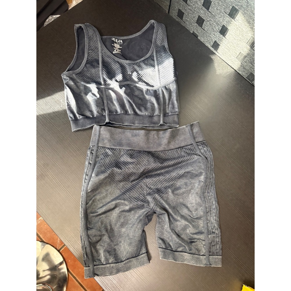 Julia work out sports bra & shorts charcoal gray size medium